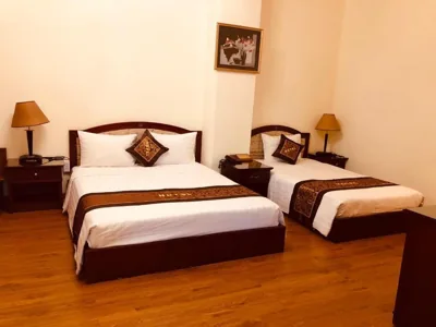 豪华至尊三人房 — Ngọc Lan Hotel